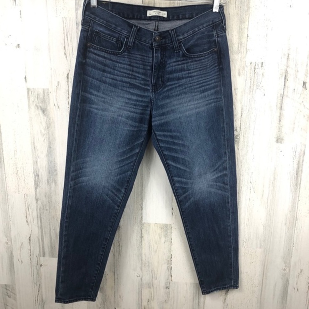 Abercrombie and Fitch Women's Skinny Leg Jeans Size 28